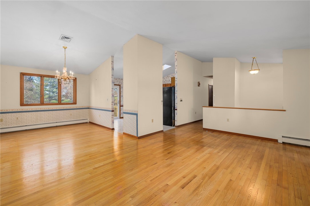 285 Randall Avenue Warwick, RI 02889 - Photo 14 of 37