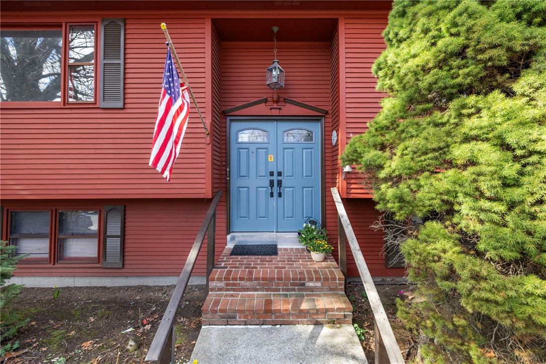 285 Randall Avenue Warwick, RI 02889 - Photo 2 of 37 Welcome home to 285 Randall Avenue!