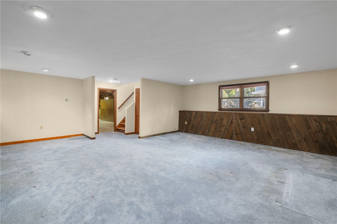 285 Randall Avenue Warwick, RI 02889 - Photo 25 of 37 BONUS room (lower level)
