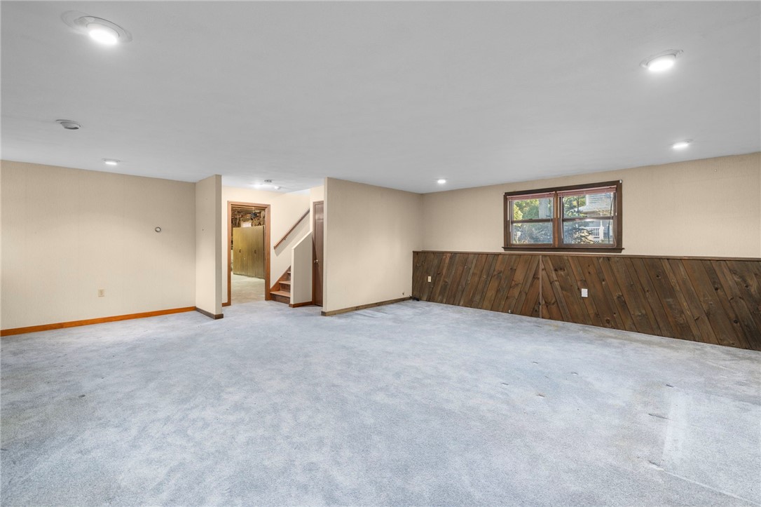 285 Randall Avenue Warwick, RI 02889 - Photo 27 of 37 BONUS room (lower level)