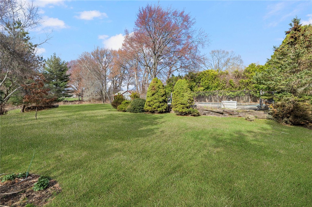 285 Randall Avenue Warwick, RI 02889 - Photo 32 of 37 Back yard abutting Harbor Lights