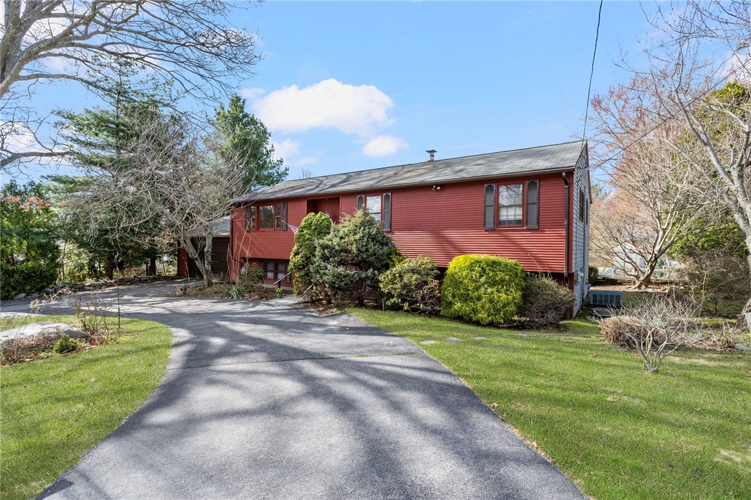 285 Randall Avenue Warwick, RI 02889 - Photo 5 of 37 Circular driveway offers bonus parking and convenience!