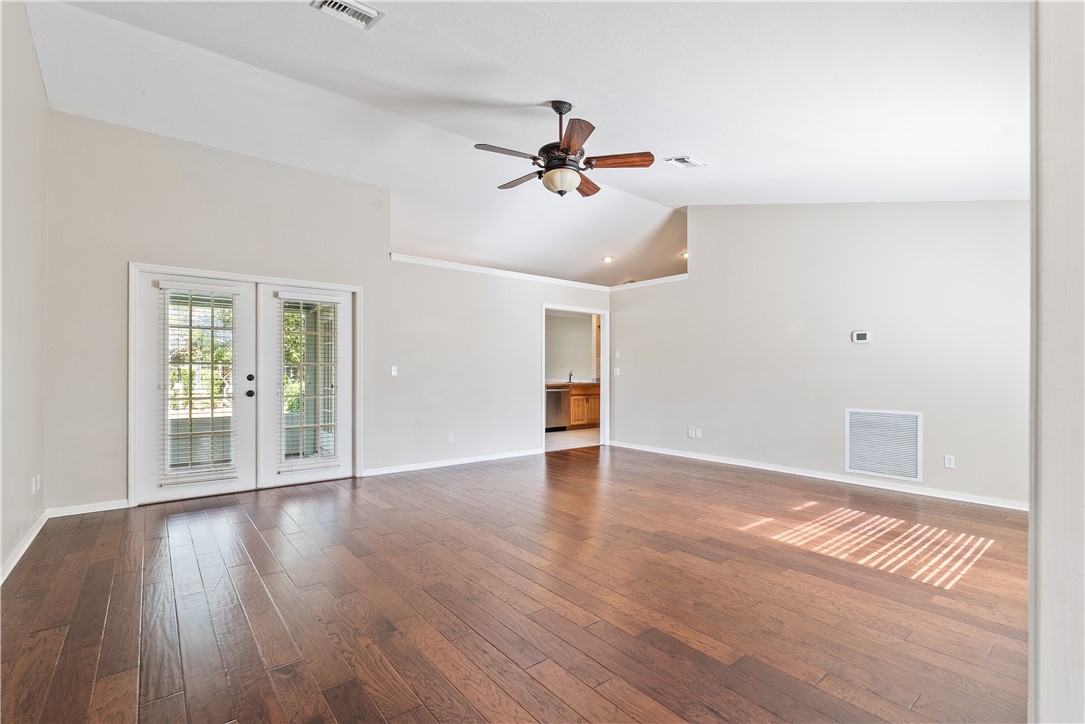 2940 3rd Street Southwest Vero Beach, FL 32968 - Photo 12 of 36