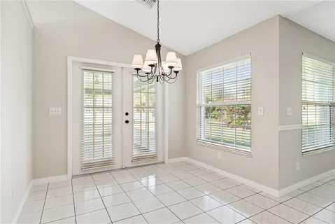 $400,000 | 2940 3rd Street Southwest, Vero Beach, FL 32968