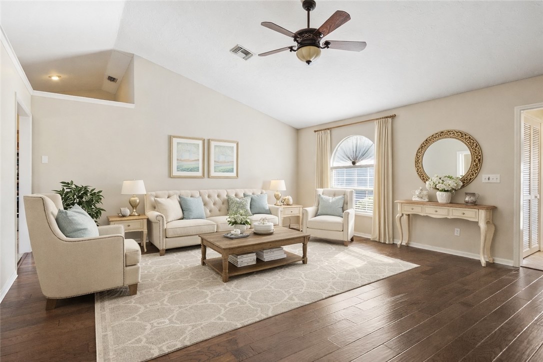 2940 3rd Street Southwest Vero Beach, FL 32968 - Photo 2 of 36