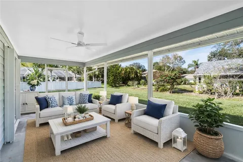 $425,000 | 2940 3rd Street Southwest, Vero Beach, FL 32968