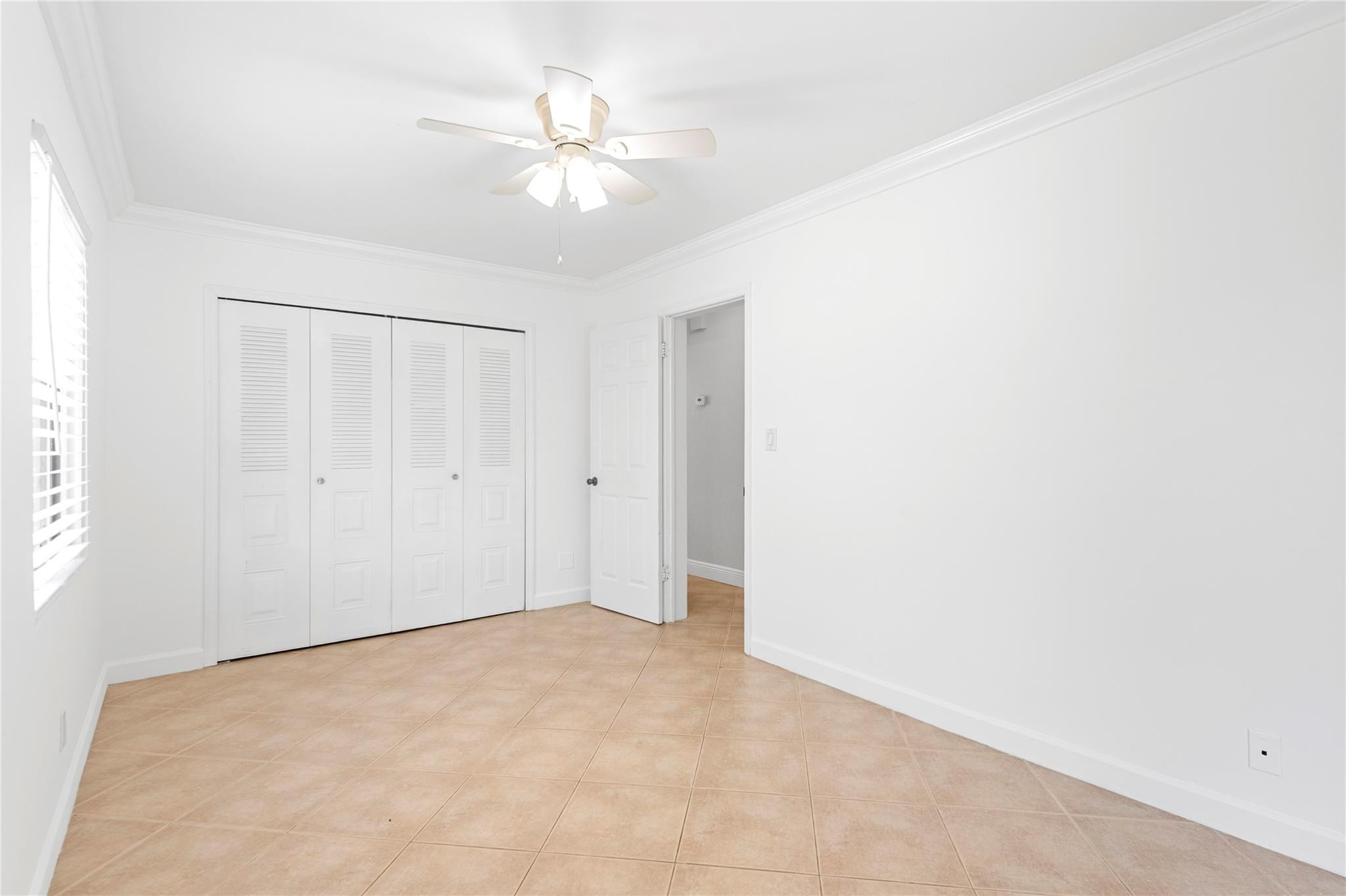 22840 Markham Way Boca Raton, FL 33428 - Photo 7 of 30 a view of an empty room