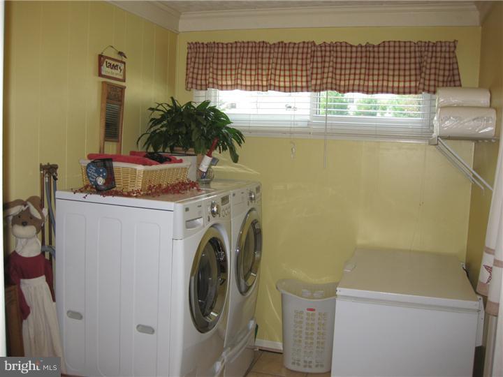 2928 Larkin Road Boothwyn, PA 19061 - Photo 8 of 11 Laundry Room