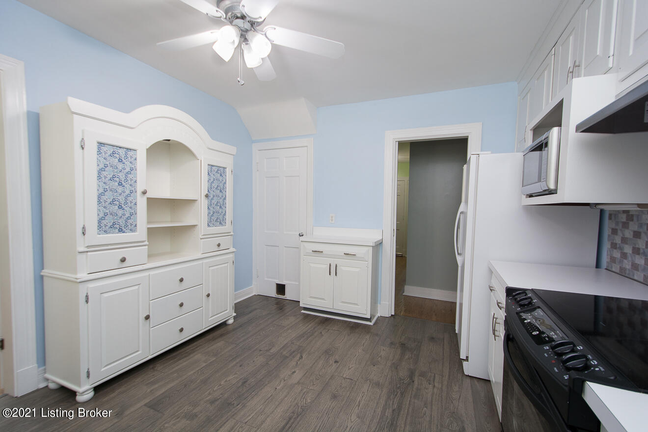 217 Woodcleft Road Louisville, KY 40222 - Photo 16 of 65 Kitchen
