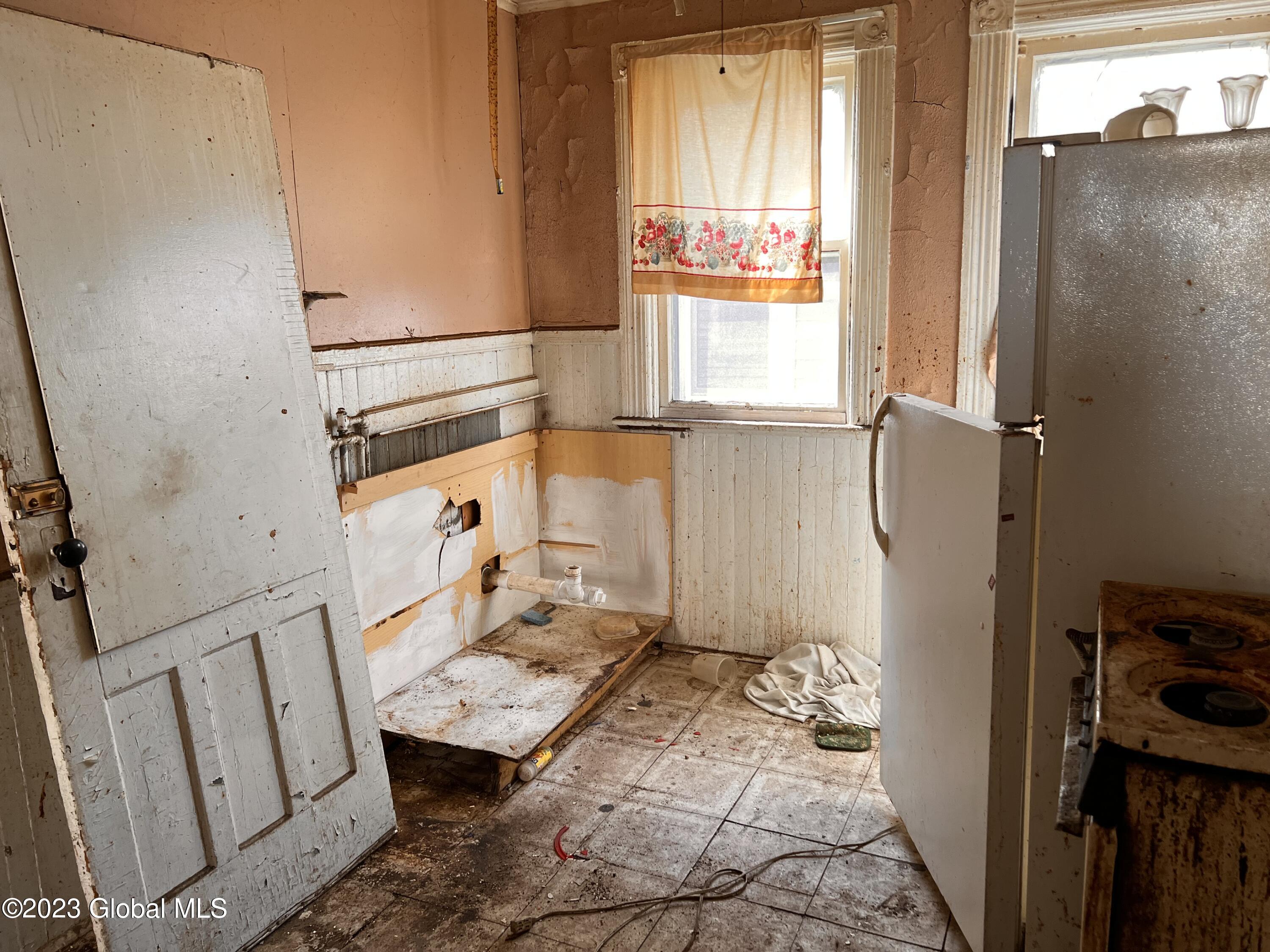 91 Division Street Schenectady, NY 12304 - Photo 19 of 21 IMG-0242