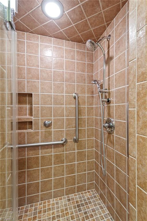 1610 Bolingbroke Road High Point, NC 27265 - Photo 14 of 24 Gallery Image 14