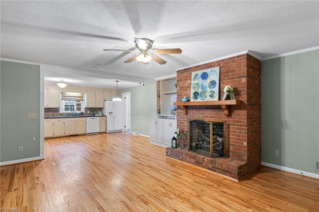 1610 Bolingbroke Road High Point, NC 27265 - Photo 4 of 24 Open concept here! Seller has had the home updated! Call agent for list!