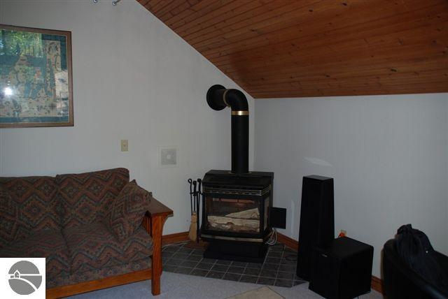 6970 Carter Road Beulah, MI 49617 - Photo 18 of 23 1736340-18.JPG