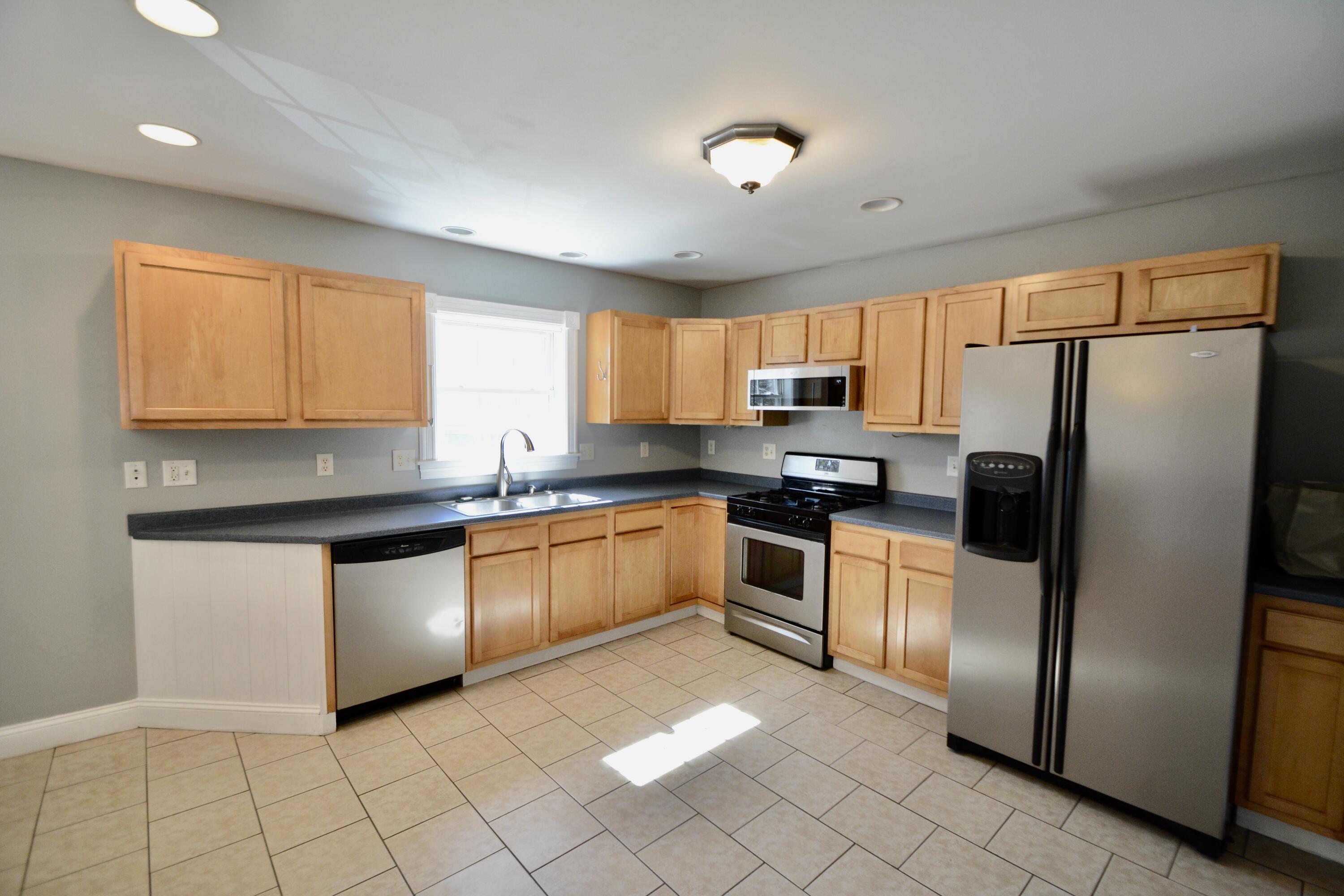 1723 River Road Bucksport, ME 04416 - Photo 3 of 41 Kitchen
