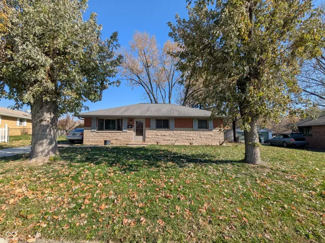 $209,900 | 619 Memorial Drive, Beech Grove, IN 46107