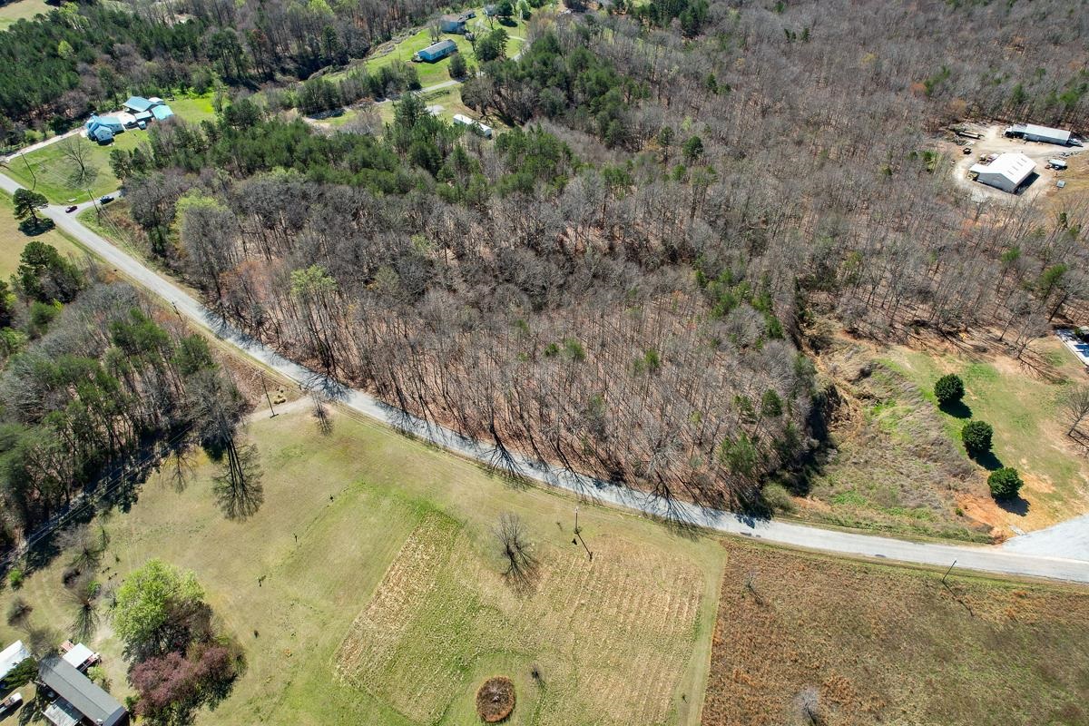 Roland Farm Road Gaffney, SC 29340 - Photo 2 of 4