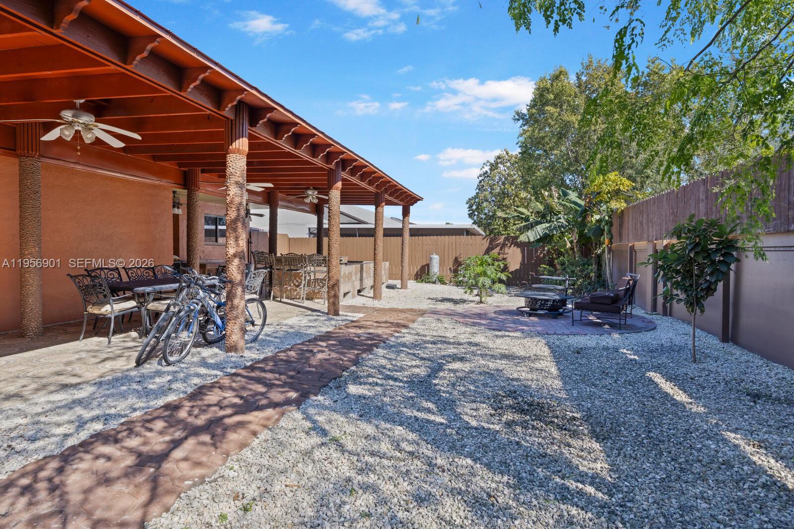 13850 Southwest 285th Terrace Homestead, FL 33033 - Photo 20 of 24