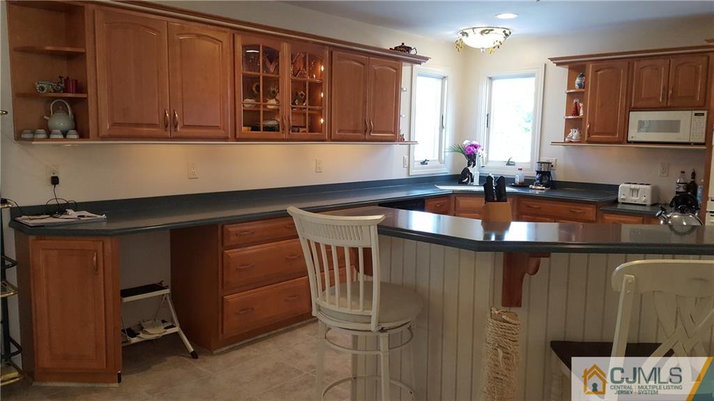8 Mercer Street Edison, NJ 08820 - Photo 8 of 25 Gallery Image 8