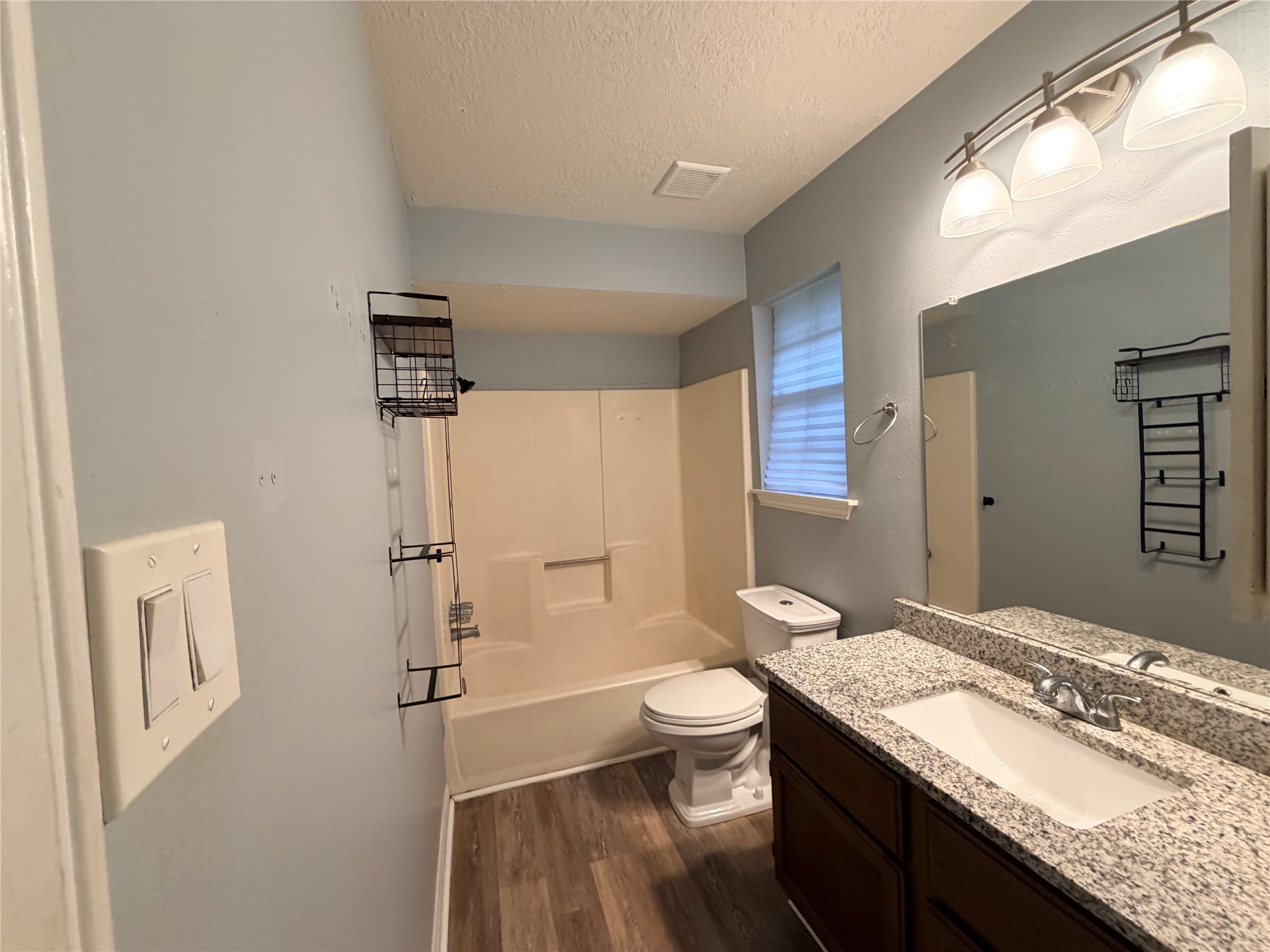 2402 Sycamore Avenue, Unit D6 Huntsville, TX 77340 - Photo 11 of 23