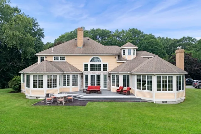 $4,500,000 | 84 Birch Meadow Road, Merrimac, MA 01860