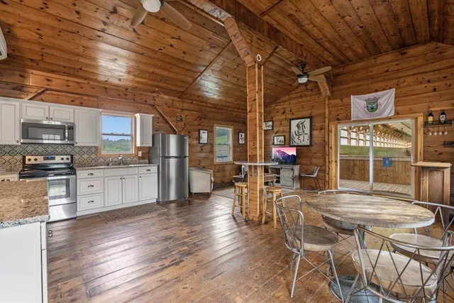 $4,500,000 | 84 Birch Meadow Road, Merrimac, MA 01860