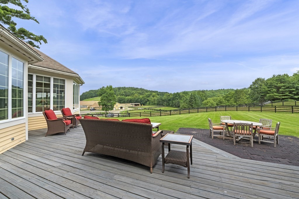 84 Birch Meadow Road Merrimac, MA 01860 - Photo 4 of 41