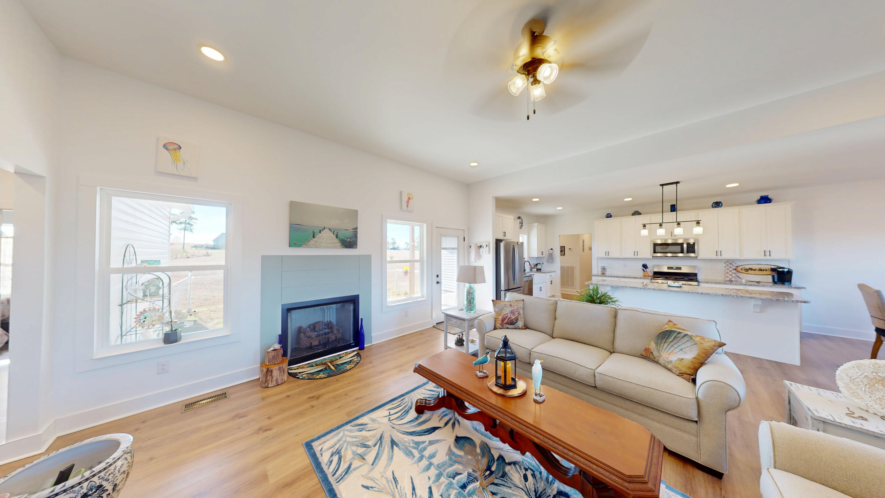 325 Henderson Road Evensville, TN 37332 - Photo 12 of 41 3-Living Room 1.5