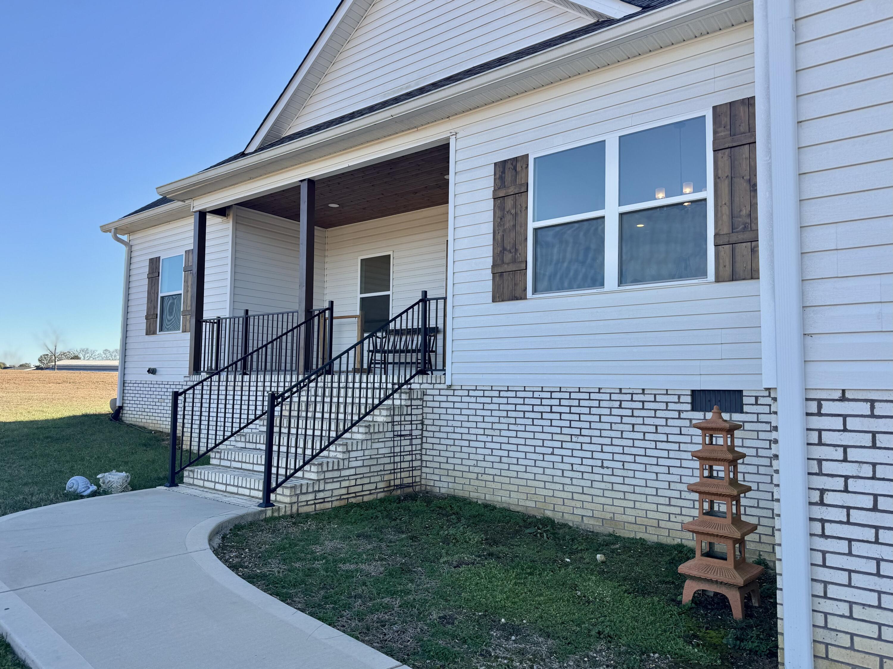 325 Henderson Road Evensville, TN 37332 - Photo 3 of 41 IMG_7681