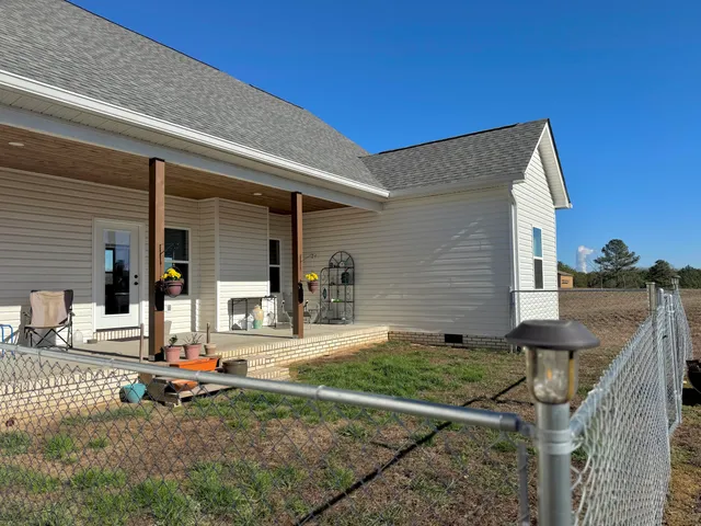 $550,000 | 325 Henderson Road, Evensville, TN 37332