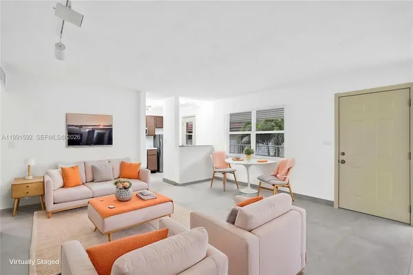 $1,900 | 5325 Southwest 77th Court, Unit 205F, Miami, FL 33155