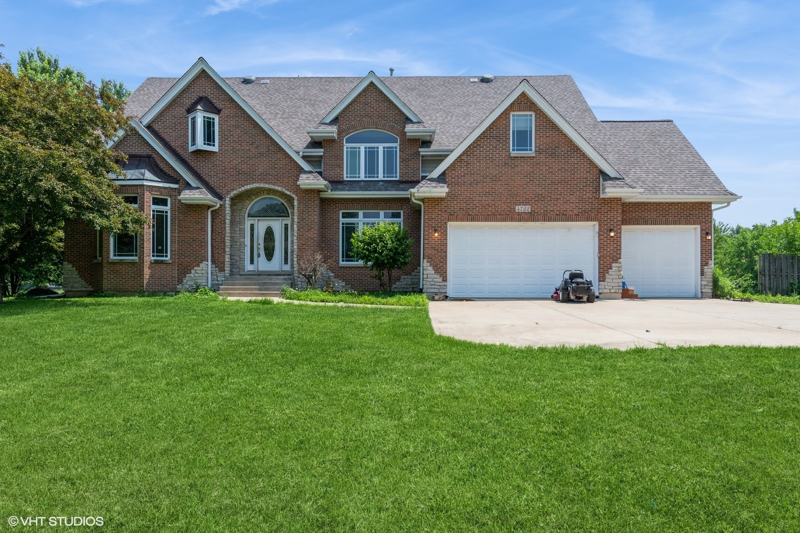 4722 Douglas Road Oswego, IL 60543 - Photo 1 of 28 Gallery Image 1