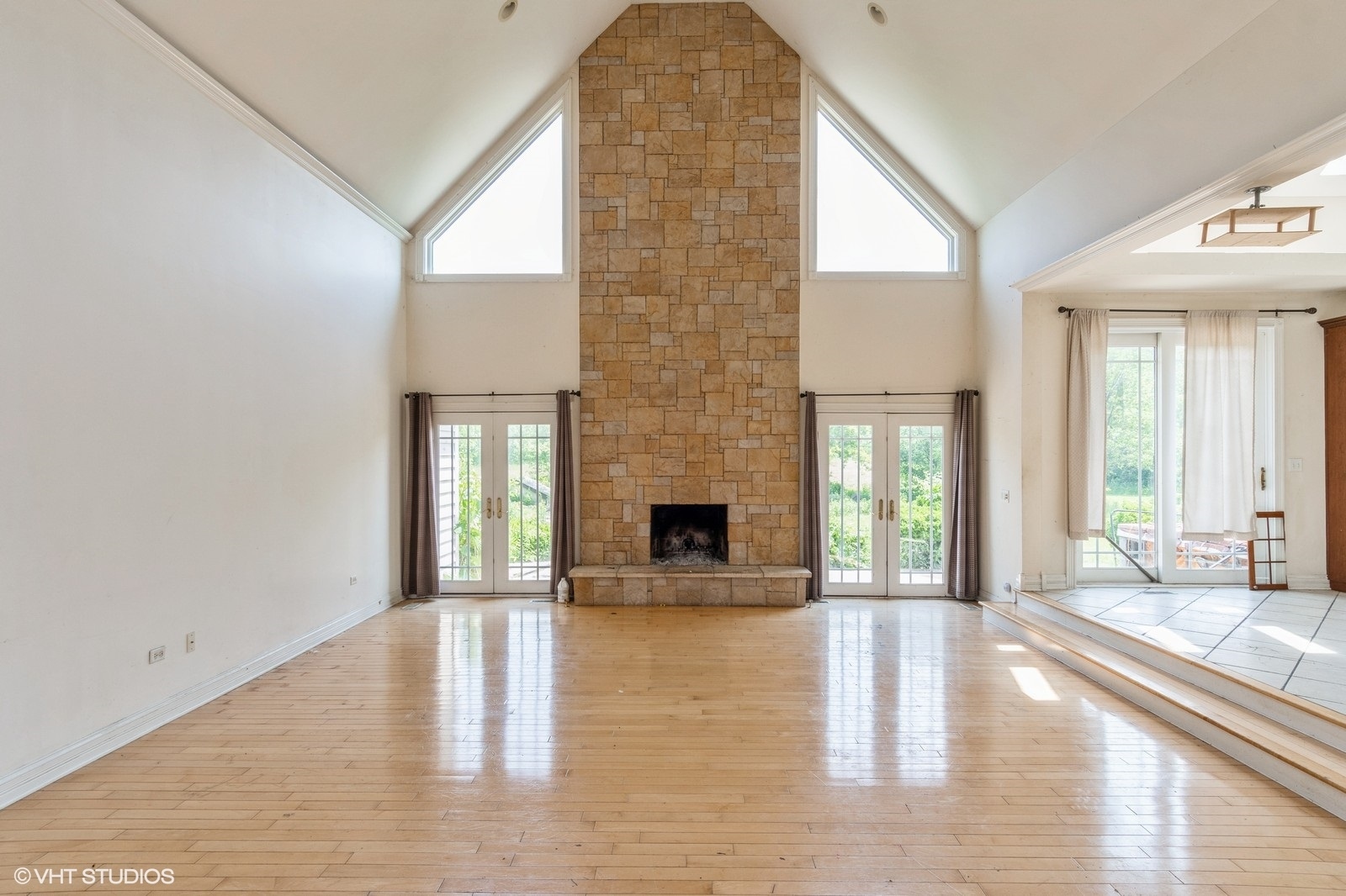 4722 Douglas Road Oswego, IL 60543 - Photo 11 of 28 Gallery Image 11