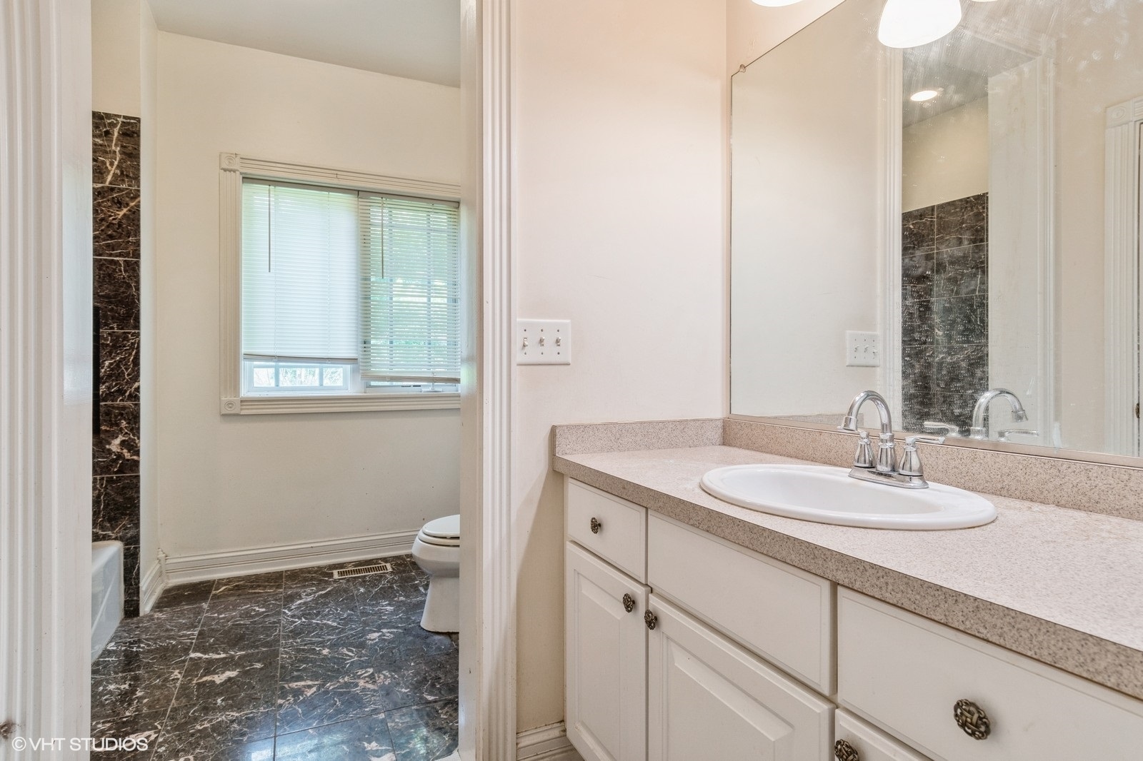 4722 Douglas Road Oswego, IL 60543 - Photo 21 of 28 Gallery Image 21