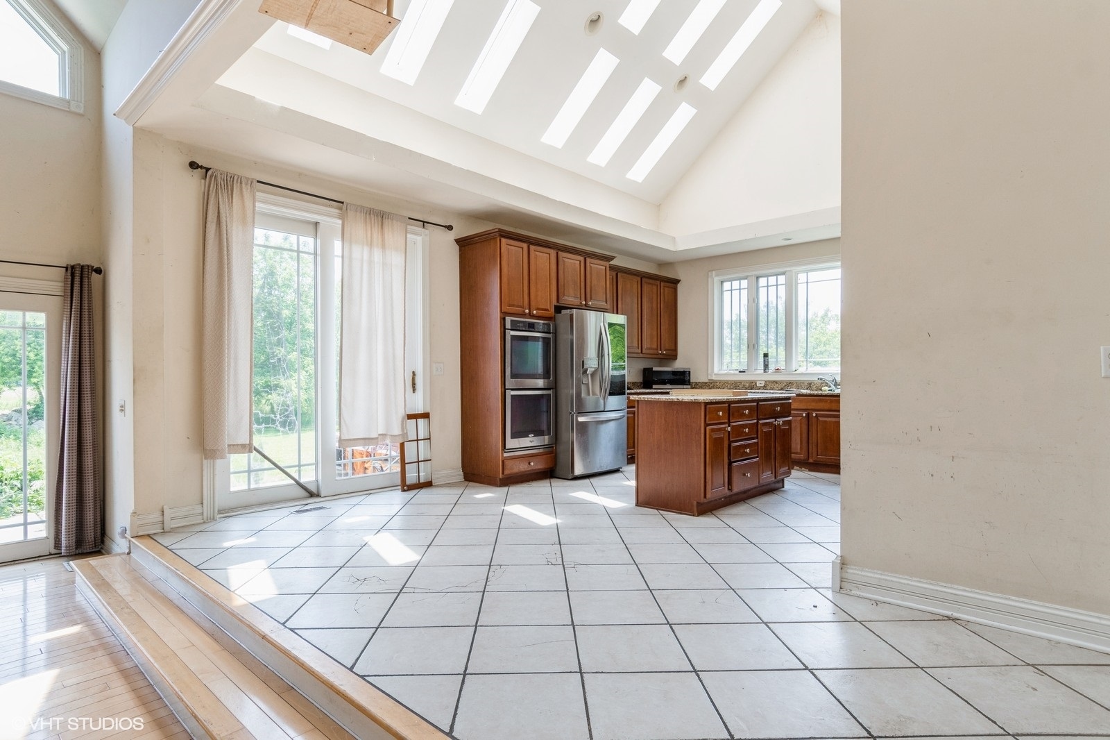 4722 Douglas Road Oswego, IL 60543 - Photo 8 of 28 Gallery Image 8