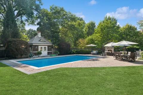 $4,900,000 | 325 Central Avenue, Wilmette, IL 60091