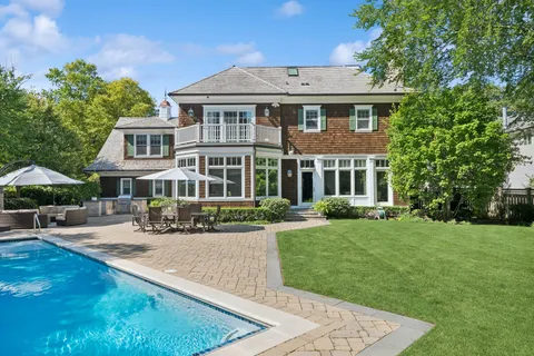 $4,900,000 | 325 Central Avenue, Wilmette, IL 60091