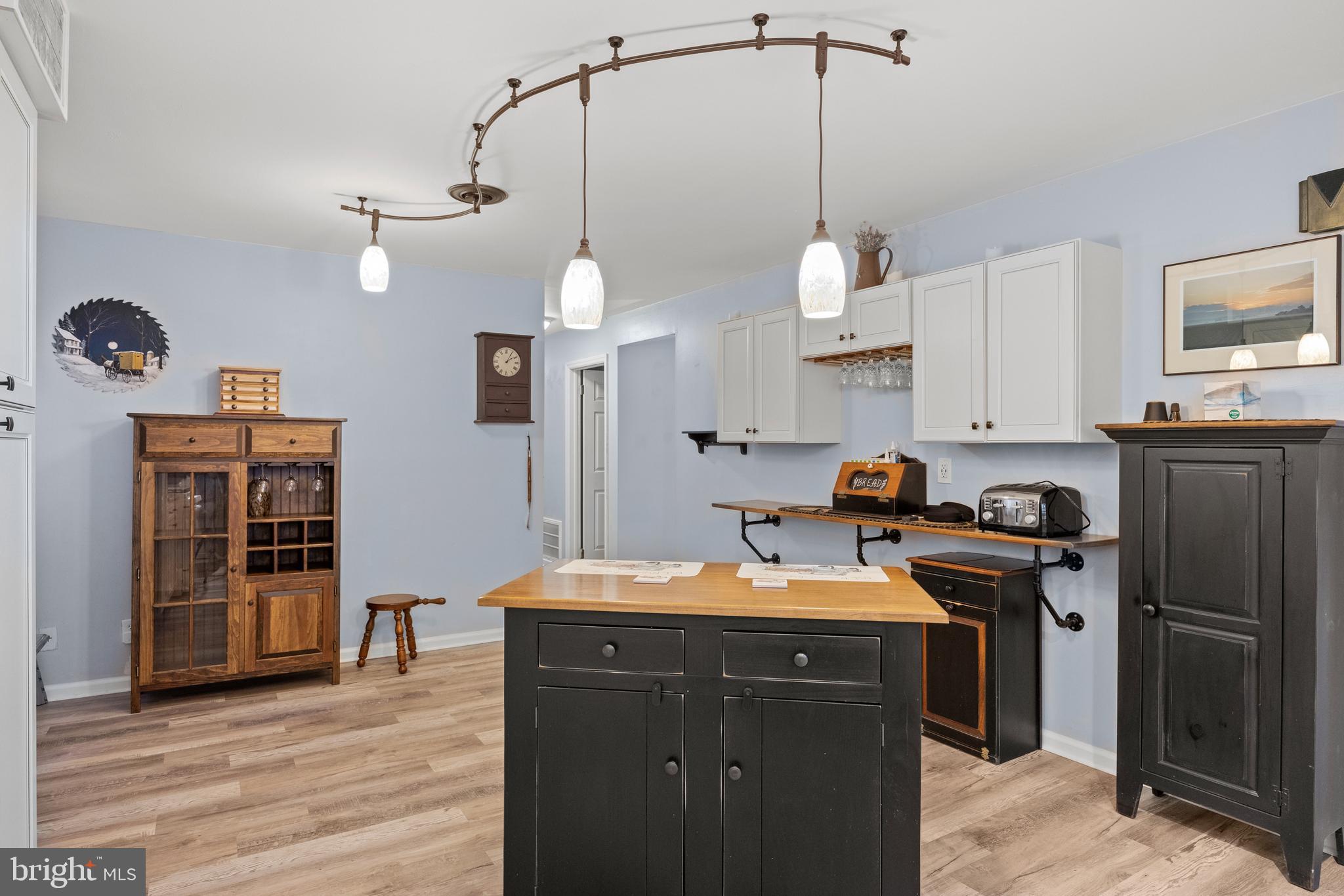 944 Woodlane Road Mount Holly, NJ 08060 - Photo 11 of 27 Gallery Image 11