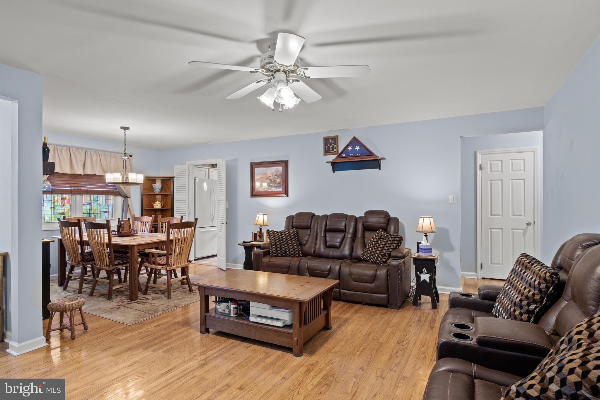 944 Woodlane Road Mount Holly, NJ 08060 - Photo 4 of 27 Gallery Image 4