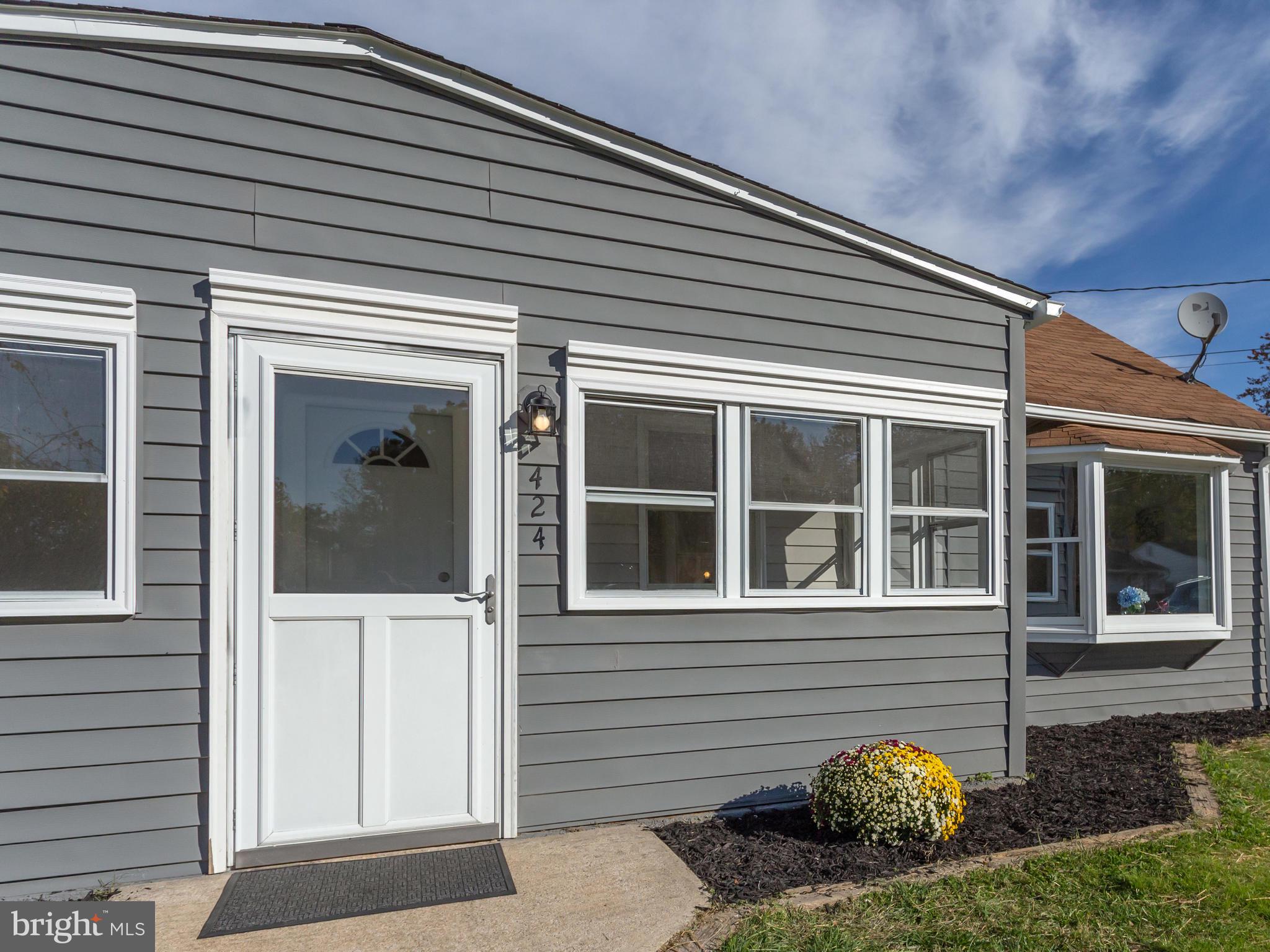 424 Holy Cross Road Baltimore, MD 21225 - Photo 3 of 39 Gallery Image 3