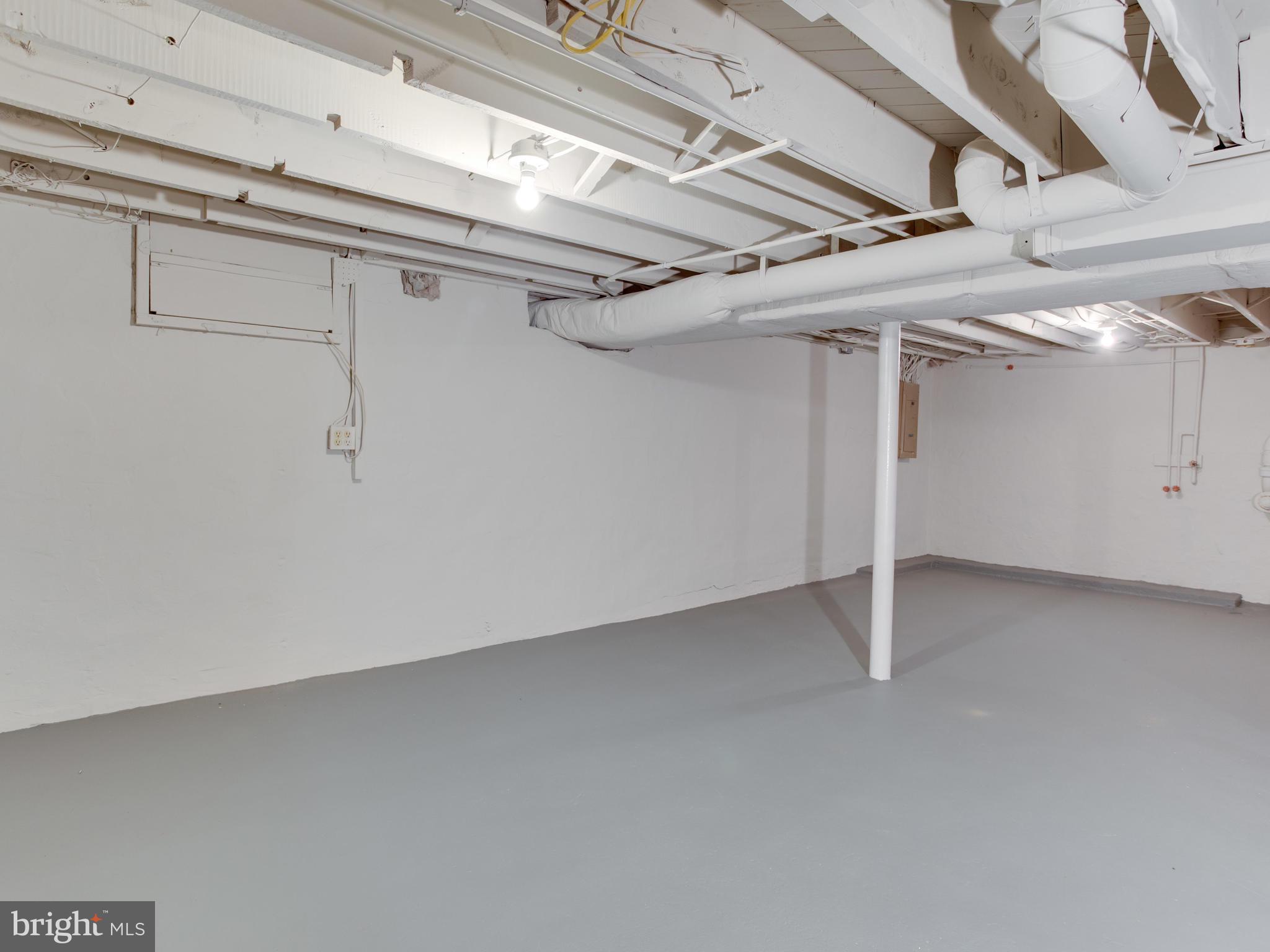 424 Holy Cross Road Baltimore, MD 21225 - Photo 28 of 39 Basement