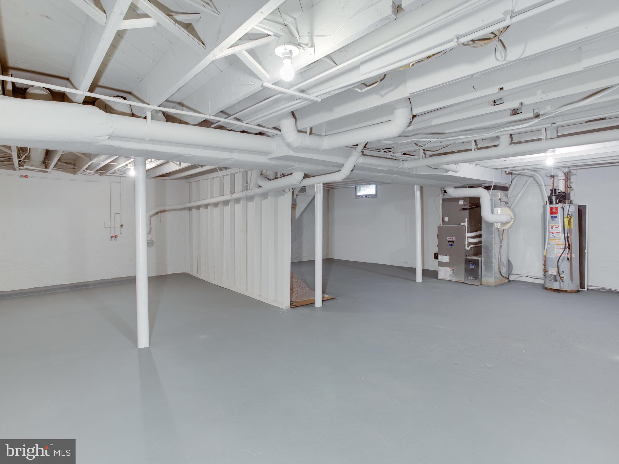 424 Holy Cross Road Baltimore, MD 21225 - Photo 29 of 39 Gallery Image 29