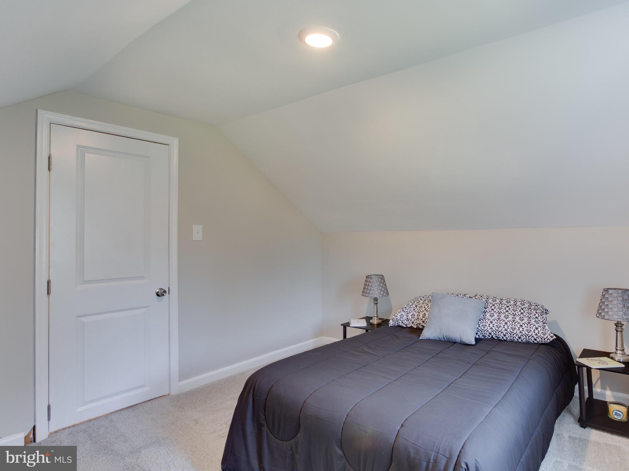 424 Holy Cross Road Baltimore, MD 21225 - Photo 35 of 39 Gallery Image 35