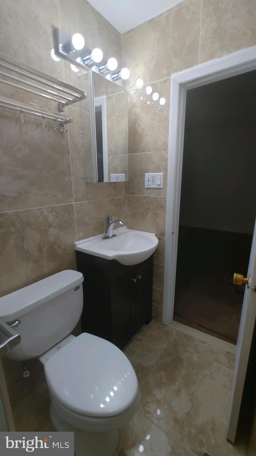 530 Drexel Road Fairless Hills, PA 19030 - Photo 61 of 78 MASTER BATHROOM