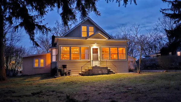 $289,999 | 57751 Grand River Avenue, New Hudson, MI 48165