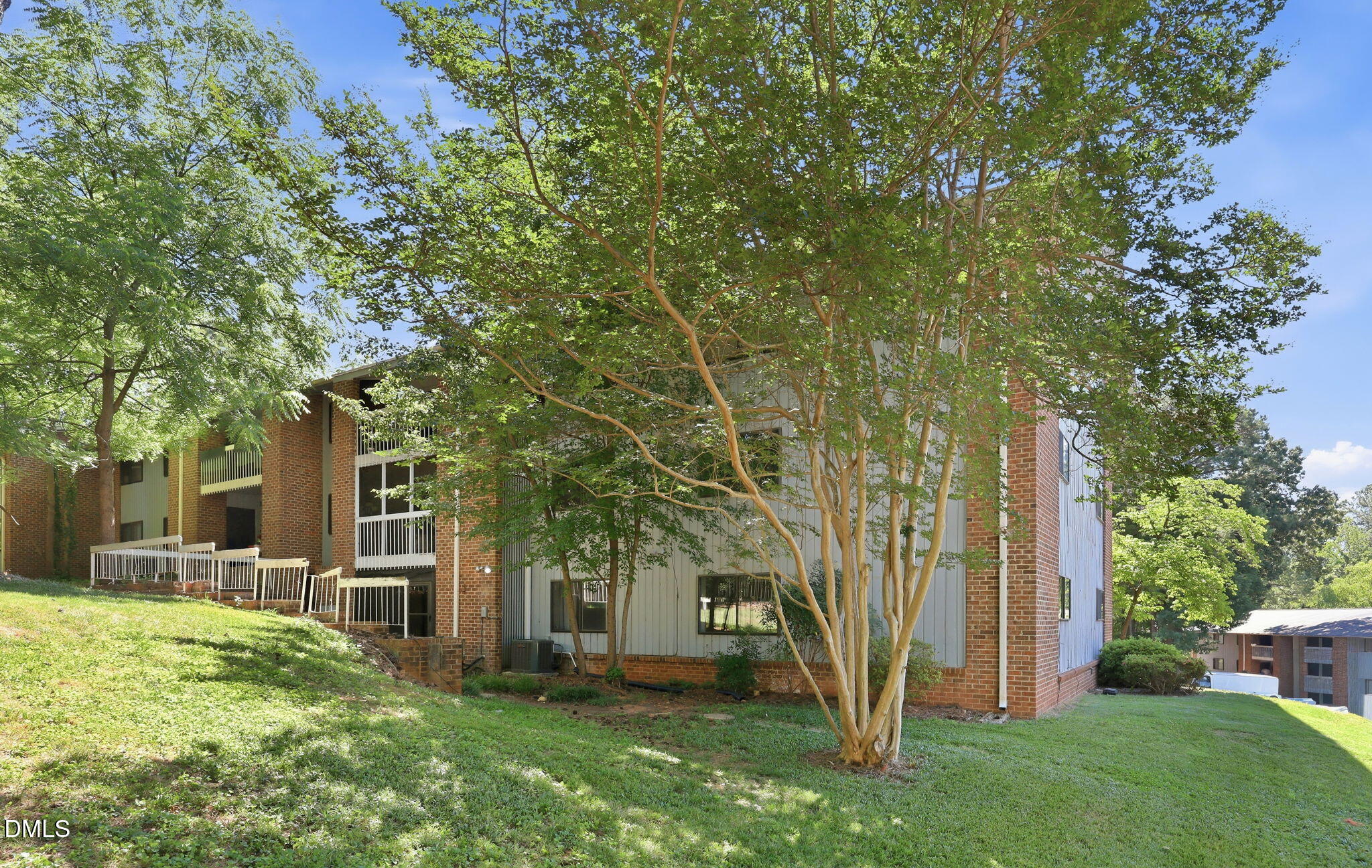 1008 Sandlin Place, Unit B Raleigh, NC 27606 - Photo 29 of 37
