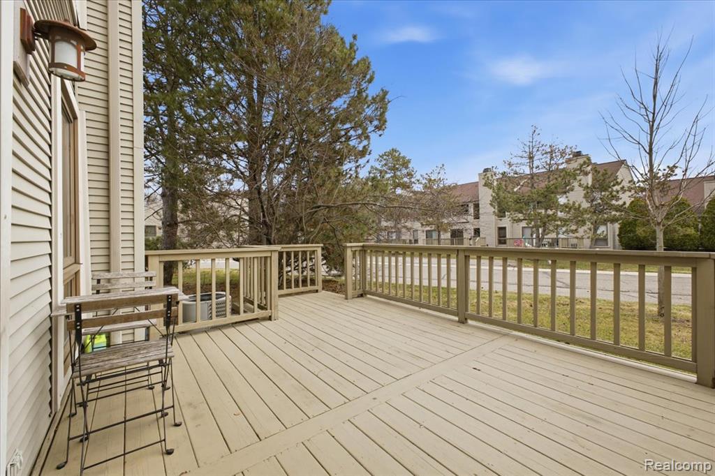 678 Highgate Mews Rochester Hills, MI 48307 - Photo 27 of 40