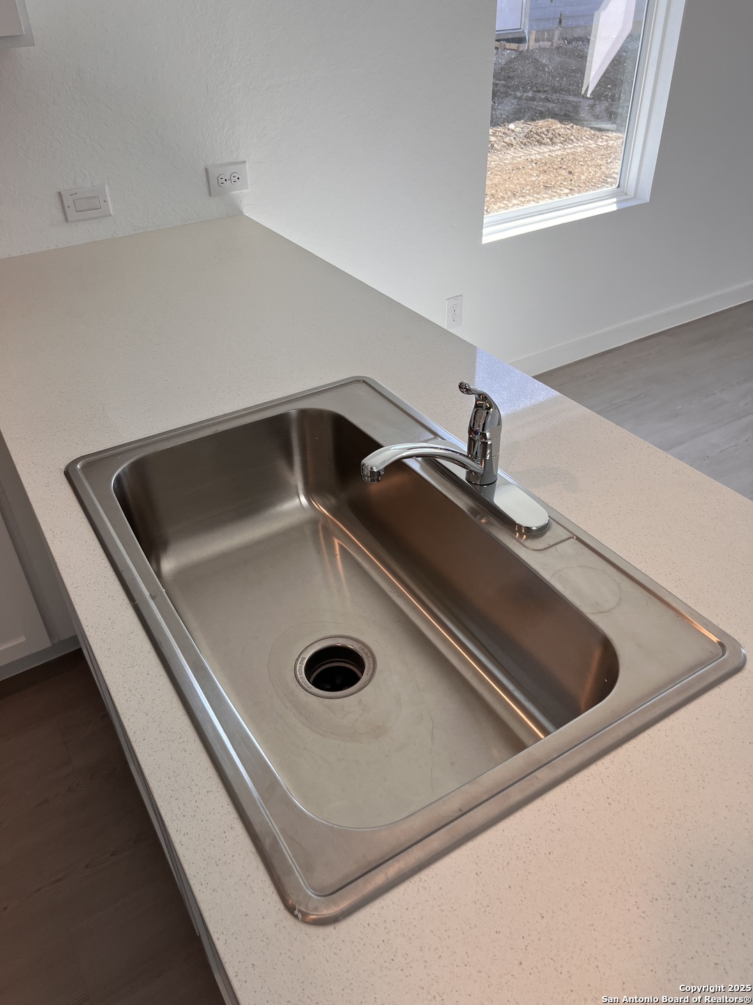 7654 Barcelo Way San Antonio, TX 78263 - Photo 12 of 24