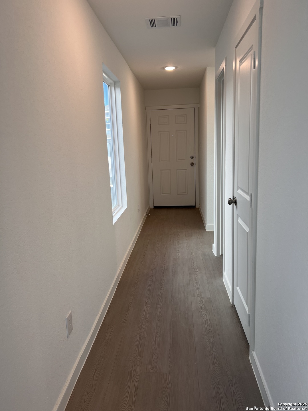 7654 Barcelo Way San Antonio, TX 78263 - Photo 4 of 24