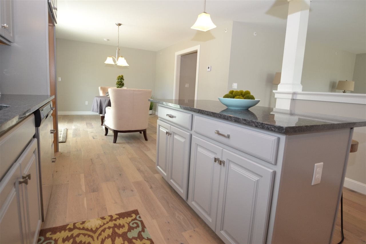 253 Drakeside Road, Unit 5 Hampton, NH 03842 - Photo 11 of 35 Gallery Image 11