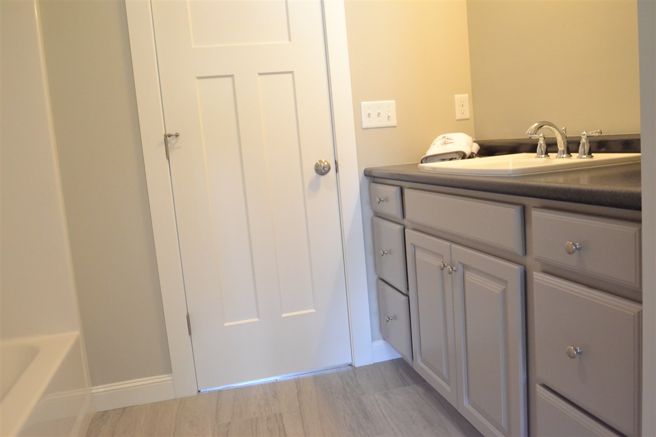 253 Drakeside Road, Unit 5 Hampton, NH 03842 - Photo 28 of 35 Gallery Image 28